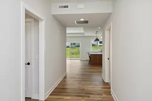 704 Kraewood Dr, Northfield, MN 55057 - Photo 5