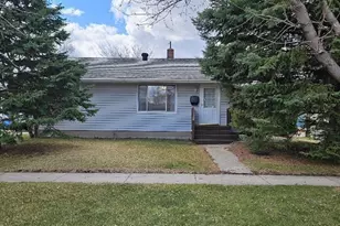 929 16th St N, Moorhead, MN 56560 - Photo 1