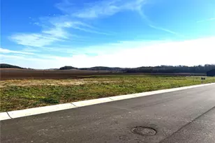 80 Rolling Hills Dr, Elgin, MN 55932 - Photo 1