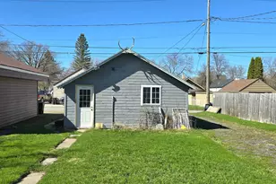 1012 9th St, International Falls, MN 56649 - Photo 5