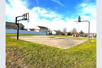 100 Rolling Hills Drive, Elgin, MN 55932 - Photo 9