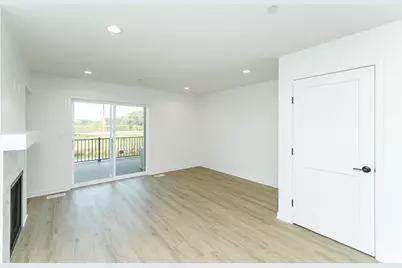 1109 Century Village Lane NE, Rochester, MN 55906 - Photo 9