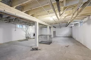 918 Queen Ave N, Minneapolis, MN 55411 - Photo 39