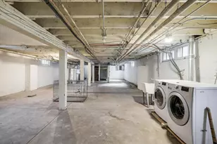 918 Queen Ave N, Minneapolis, MN 55411 - Photo 41