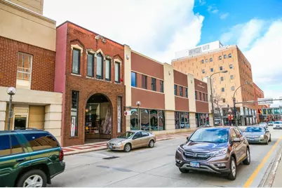 211 Broadway Avenue S, Rochester, MN 55904 - Photo 3