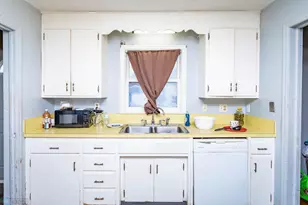 1625 11th St N, Fargo, ND 58102 - Photo 7