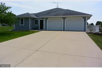 214 18th Street W, Glencoe, MN 55336 - Photo 1
