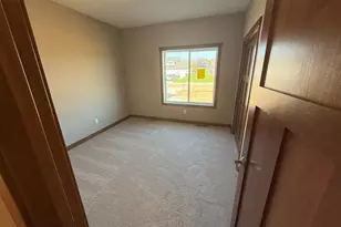 1306 18th St NE, Austin, MN 55912 - Photo 9