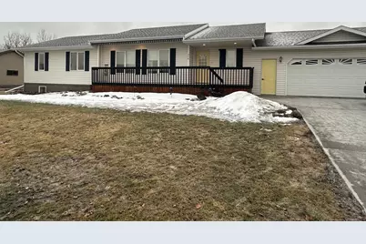 306 7th Street SW, Roseau, MN 56751 - Photo 3