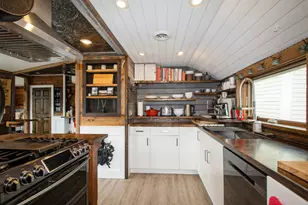 25565 Smithtown Rd, Excelsior, MN 55331 - Photo 3