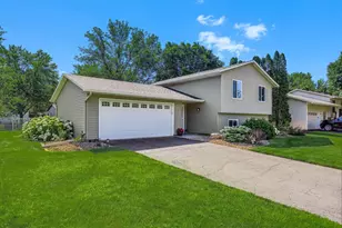 10517 Aquila Ave S, Bloomington, MN 55438 - Photo 25