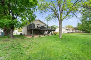10517 Aquila Ave S, Bloomington, MN 55438 - Photo 27