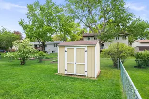 10517 Aquila Ave S, Bloomington, MN 55438 - Photo 31