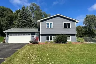 2905 60th St E, Inver Grove Heights, MN 55076 - Photo 1