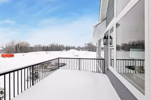 599 Harbor Ct, Shoreview, MN 55126 - Photo 17