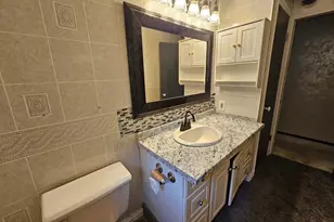 1810 Michaelle Ln, Albert Lea, MN 56007 - Photo 11