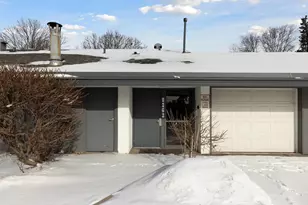 8262 Fremont Ave S, Bloomington, MN 55420 - Photo 17