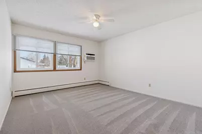 8262 Fremont Avenue S #C, Bloomington, MN 55420 - Photo 9