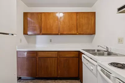 8262 Fremont Avenue S #C, Bloomington, MN 55420 - Photo 3