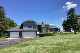 65672 275th St, Alden, MN 56009 - Photo 1