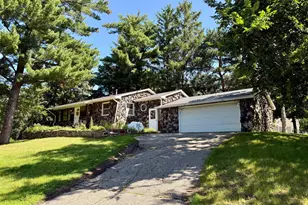 302 10th Ave N, Sauk Rapids, MN 56379 - Photo 1