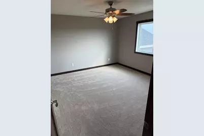 1312 18th Street NE, Austin, MN 55912 - Photo 9