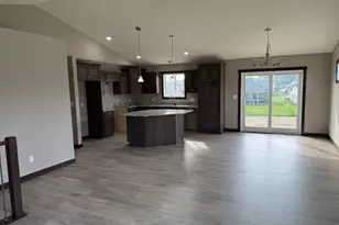 1312 18th St NE, Austin, MN 55912 - Photo 13