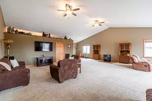 34506 Pleasant Point Dr, Homer Twp, MN 55987 - Photo 5