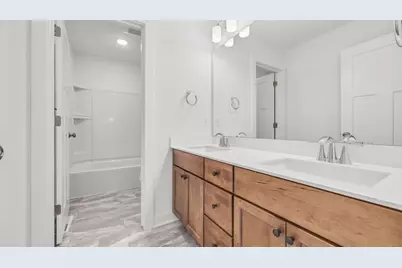 1517 Creekwood Drive, New Richmond, WI 54017 - Photo 21