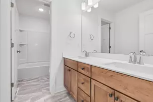 1517 Creekwood Dr, New Richmond, WI 54017 - Photo 21