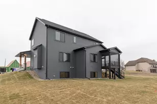 516 Somerby Pkwy NE, Byron, MN 55920 - Photo 37