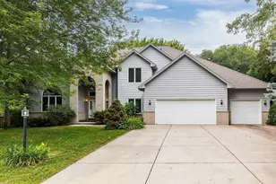 7204 Heatherton Cir, Edina, MN 55435 - Photo 1