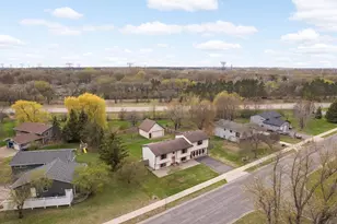 1602 W River St, Monticello, MN 55362 - Photo 1