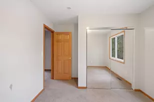 695 E Burnsville Pkwy, Burnsville, MN 55337 - Photo 13