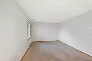 695 E Burnsville Pkwy, Burnsville, MN 55337 - Photo 29