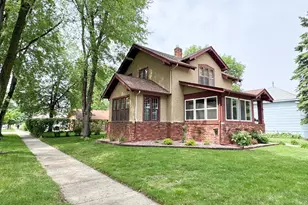 1201 6th Ave, Worthington, MN 56187 - Photo 1