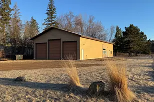 407 1st St NE, Hinckley, MN 55037 - Photo 1