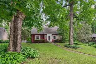 19135 Highland Ave, Deephaven, MN 55391 - Photo 1