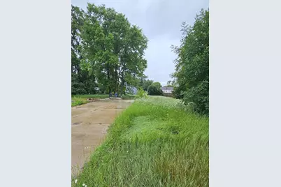 122 Wisconsin Avenue SE, Staples, MN 56479 - Photo 1