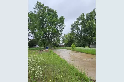 122 Wisconsin Avenue SE, Staples, MN 56479 - Photo 5