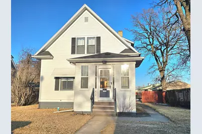 812 Horace Avenue N, Thief River Falls, MN 56701 - Photo 1