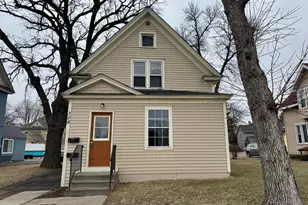 308 9th Ave S, Saint Cloud, MN 56301 - Photo 1