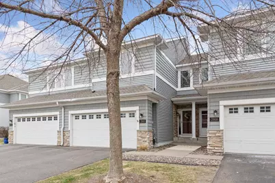 2910 Spy Glass Drive, Chaska, MN 55318 - Photo 1