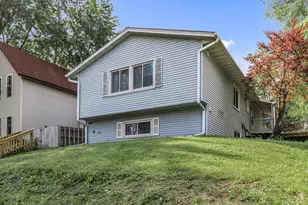 184 Baker St E, Saint Paul, MN 55107 - Photo 1