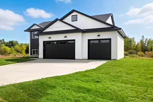 2892 29th St NE, Sauk Rapids, MN 56379 - Photo 23