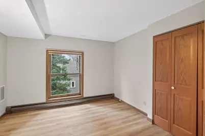 570 Laurel Avenue, Saint Paul, MN 55102 - Photo 23