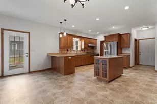 205 Ashley Ln, Alexandria, MN 56308 - Photo 9