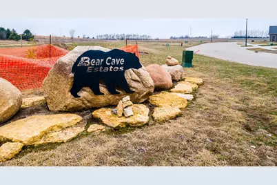 711 Kodiak Drive NW, Stewartville, MN 55976 - Photo 1