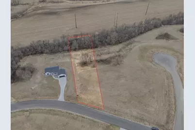 914 8th Street SW, Pine Island, MN 55963 - Photo 1