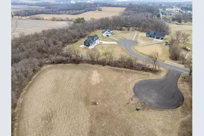 701 Cherrywood Drive SW, Pine Island, MN 55963 - Photo 5